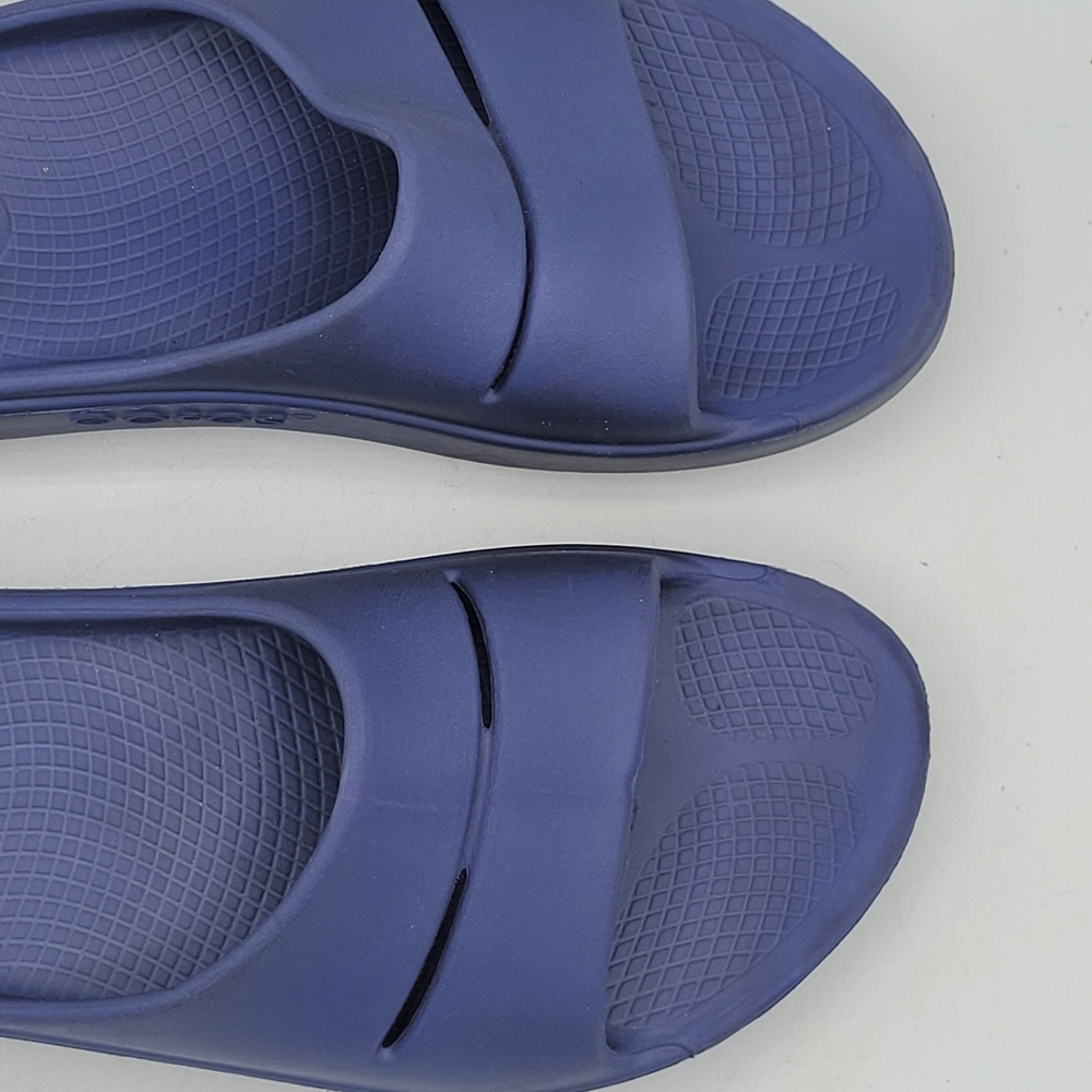 Oofoos Ooahh Purple Slides Size 7 In Women 5 In Mens - Picture 9 of 16
